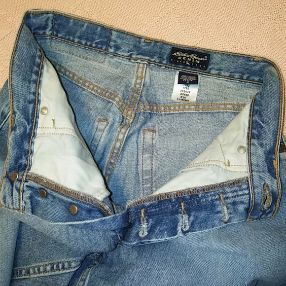 Eddie Bauer 💜 Button 🔘 Fly Jeans 👖 - Picture 6 of 9
